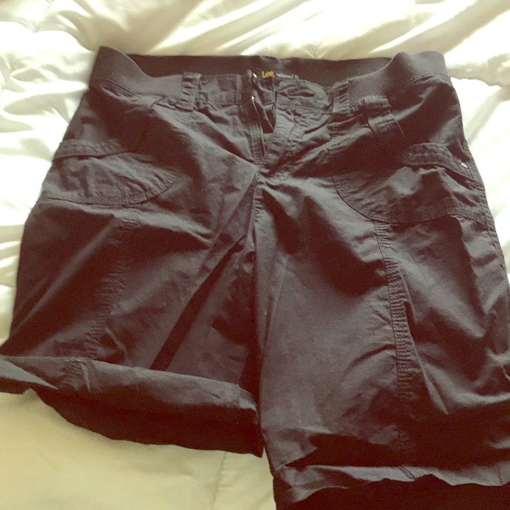 Lee • Relaxed Fit Black Cargo Shorts